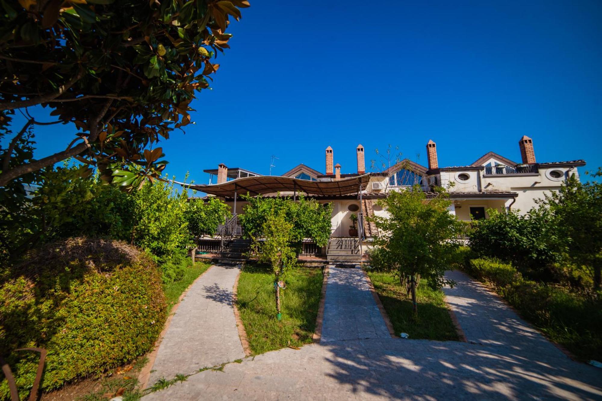 Hotel Villa Rizzo Resort And Spa San Cipriano Picentino Exterior foto
